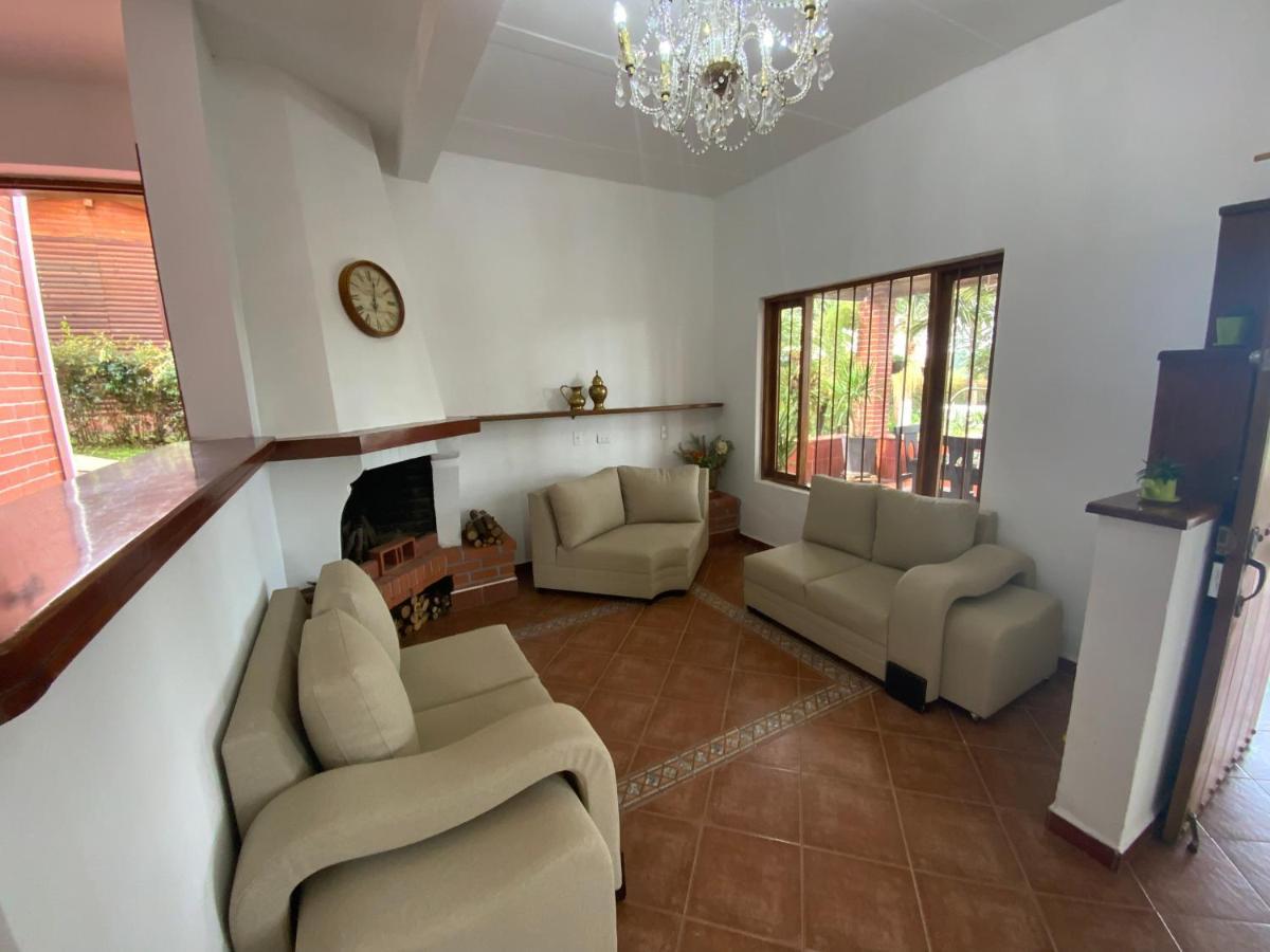Finca Hotel 12 Palmas- Aeropuerto Jmc Rionegro Buitenkant foto
