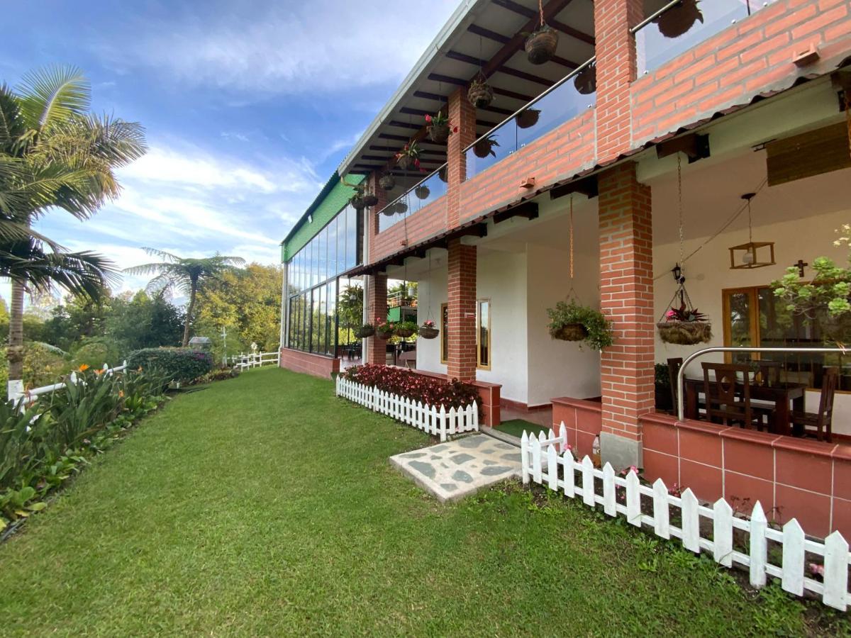 Finca Hotel 12 Palmas- Aeropuerto Jmc Rionegro Buitenkant foto