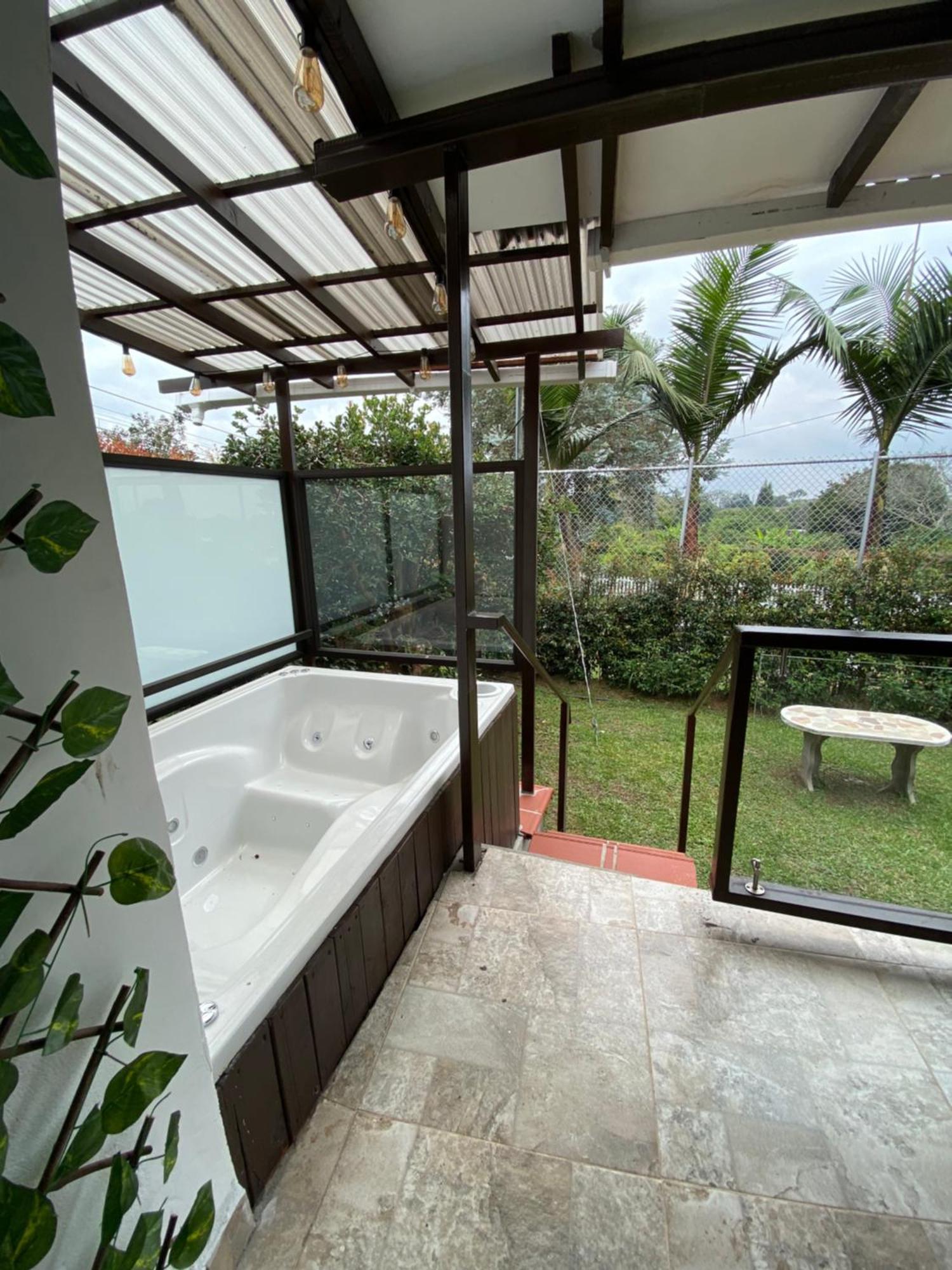 Finca Hotel 12 Palmas- Aeropuerto Jmc Rionegro Buitenkant foto
