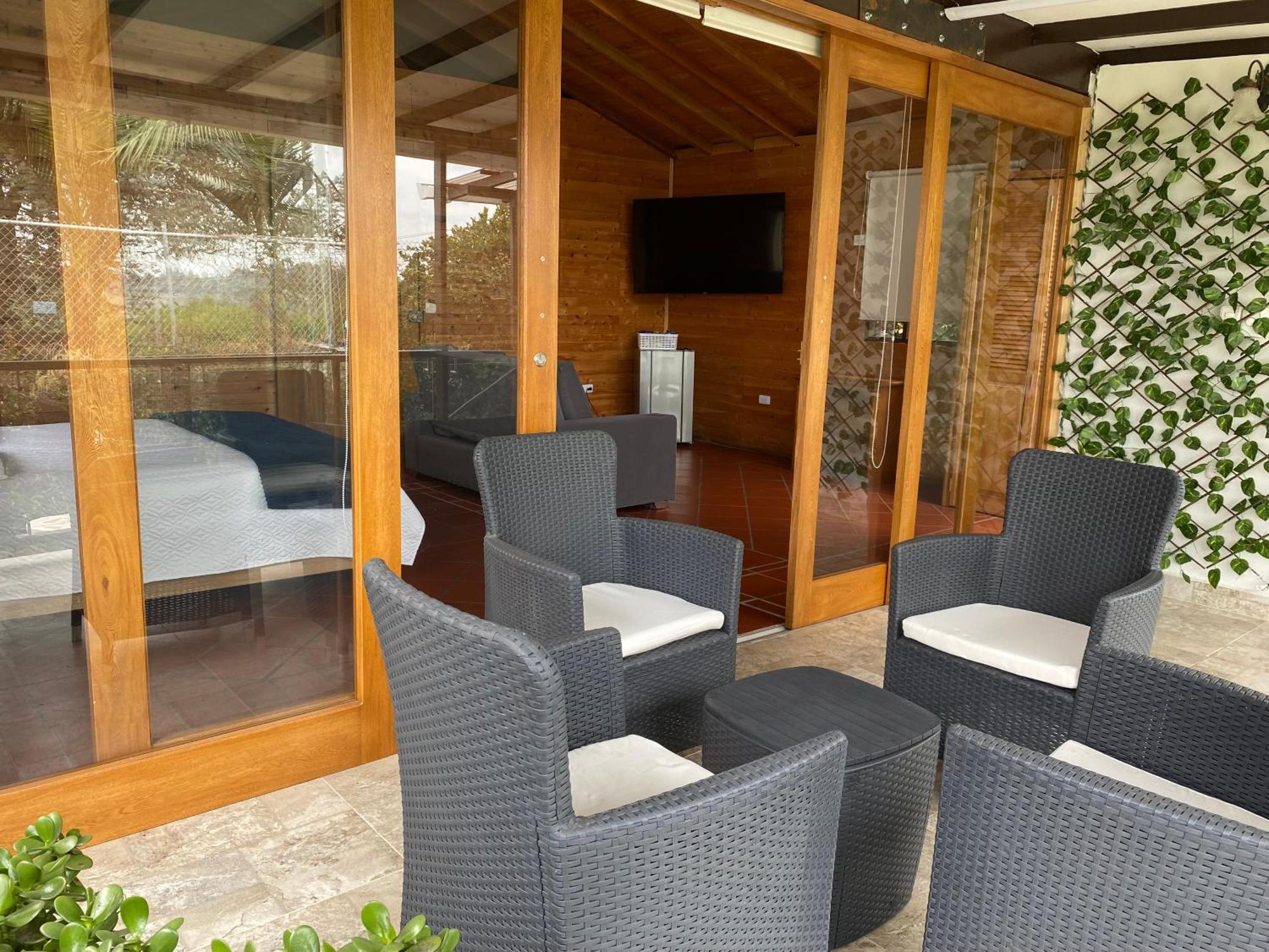 Finca Hotel 12 Palmas- Aeropuerto Jmc Rionegro Buitenkant foto